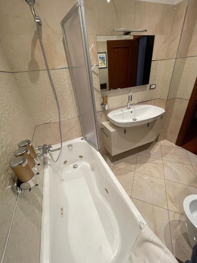 Casa Alessi In Rome Elegant, Spacious And Comfortable Apartment Eksteriør bilde
